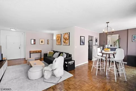 160 Overlook Ave #12D, Hackensack, NJ 07601 photo 2