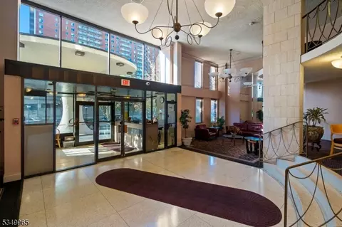 160 Overlook Ave #12D, Hackensack, NJ 07601 photo 19