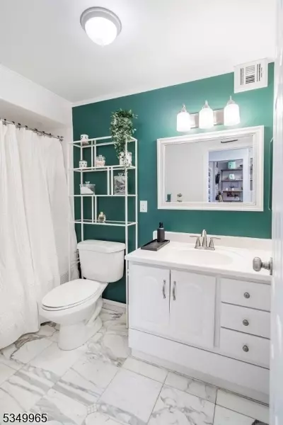 160 Overlook Ave #12D, Hackensack, NJ 07601 photo 15