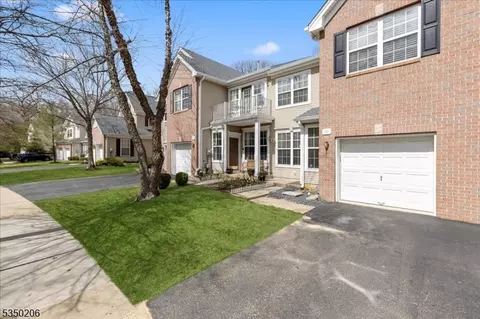 111 Windsor Pond Rd, West Windsor, NJ 08550