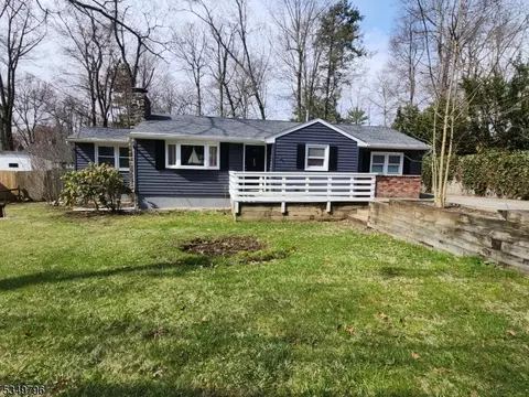745 Canistear Rd, Vernon Twp, NJ 07422