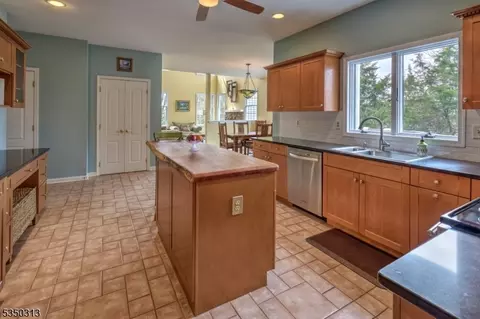 7 Perry St, Peapack, NJ 07977 photo 6