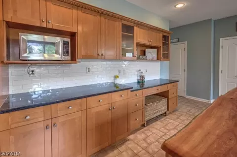 7 Perry St, Peapack, NJ 07977 photo 5
