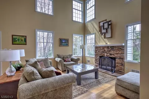 7 Perry St, Peapack, NJ 07977 photo 9