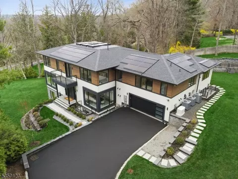 9 Birch Hill Dr, Chatham Twp, NJ 07928