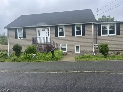 7 Berry Rd, Wantage, NJ 07461
