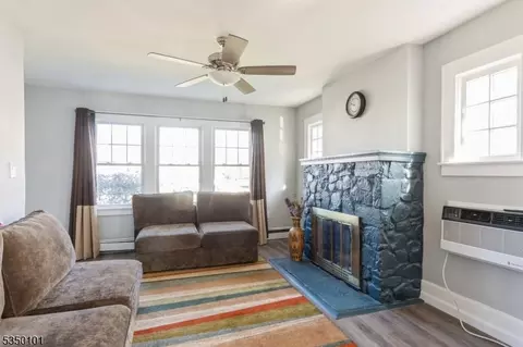 1427 Myrtle Ave, Plainfield, NJ 07063 photo 5