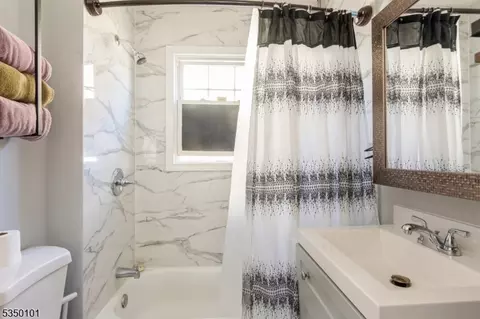 1427 Myrtle Ave, Plainfield, NJ 07063 photo 11