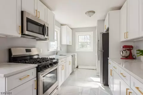 1427 Myrtle Ave, Plainfield, NJ 07063 photo 8
