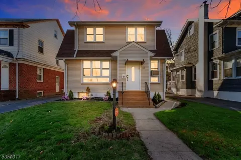 65 Fairmount Ter, East Orange, NJ 07018