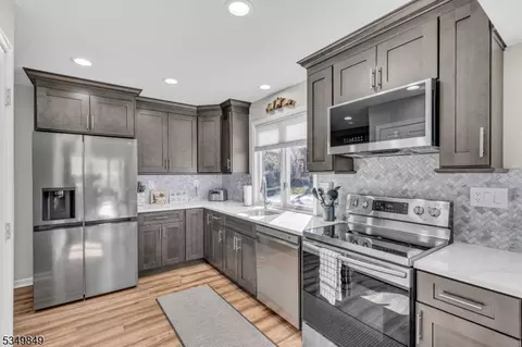 467 River Rd, Phillipsburg, NJ 08865