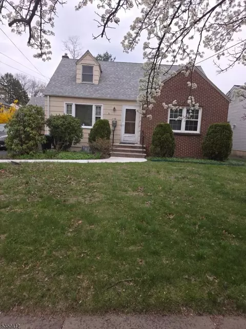 1586 Front St, Scotch Plains, NJ 07076