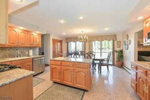 3 Little Pl, Wayne, NJ 07470 photo 13