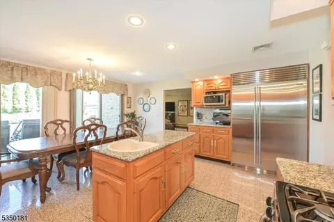 3 Little Pl, Wayne, NJ 07470 photo 12