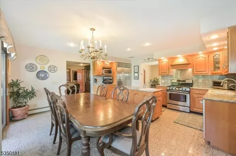 3 Little Pl, Wayne, NJ 07470 photo 11