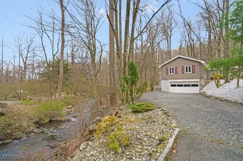 19 Summit Rd, Brookside, NJ 07926 photo 32