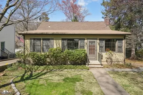 24 Lake Trl, Wayne, NJ 07470