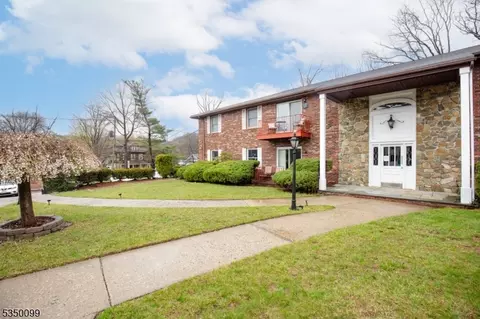 315 Ringwood Ave, Pompton Lakes, NJ 07442