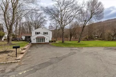 3 Brook Ln, Dover, NJ 07801 photo 43