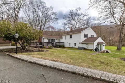 3 Brook Ln, Dover, NJ 07801 photo 45