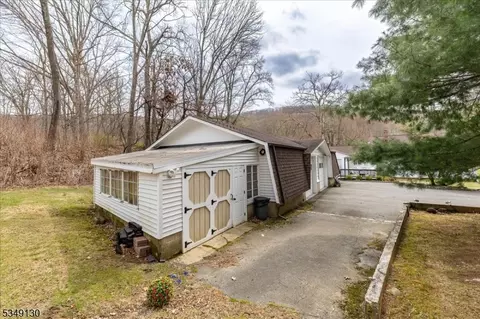 3 Brook Ln, Dover, NJ 07801 photo 39