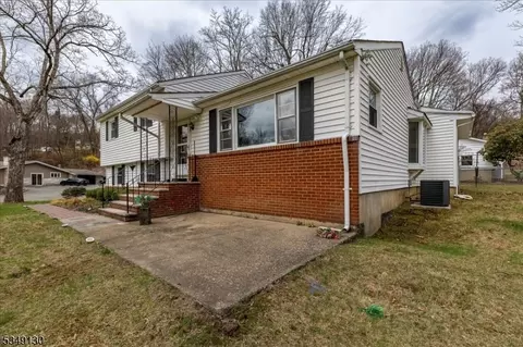 3 Brook Ln, Dover, NJ 07801 photo 6