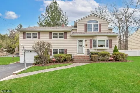 69 Midwood Rd, Glen Rock, NJ 07452