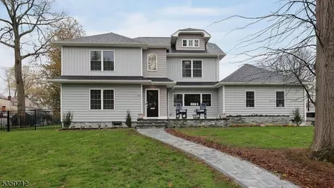 135 Spring Garden St, Cranford, NJ 07016