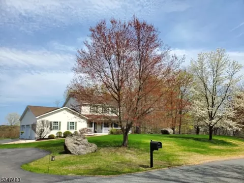 1 Autumn Rd, Columbia, NJ 07832