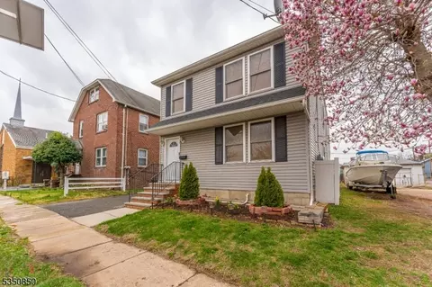116 Arthur St, Linden, NJ 07036