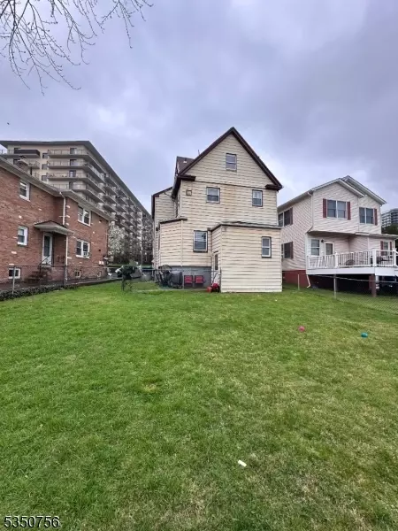 242 3rd St, Hackensack, NJ 07601 photo 31