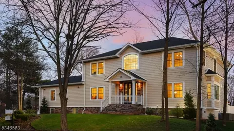 15 Amy Dr, Westfield, NJ 07090
