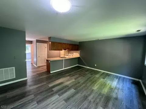 8 Steamboat Dr 3 #3, Vernon, NJ 07462