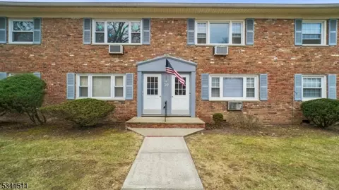 39 Wedgewood Dr #114, Verona Twp, NJ 07044