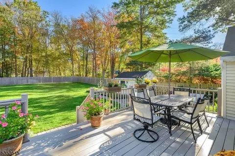 70 Maple Ave, Berkeley Heights, NJ 07922 photo 18