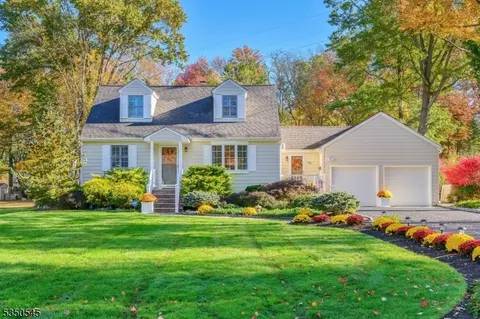 70 Maple Ave, Berkeley Heights, NJ 07922