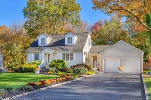 70 Maple Ave, Berkeley Heights, NJ 07922 photo 3