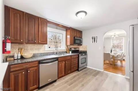 334 Hillcrest Ave, Plainfield, NJ 07062 photo 7
