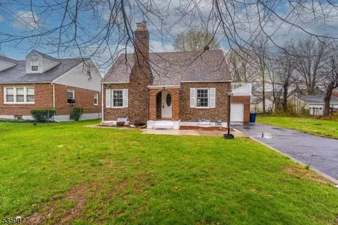 334 Hillcrest Ave, Plainfield, NJ 07062