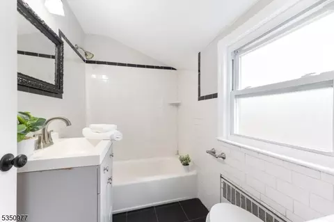334 Hillcrest Ave, Plainfield, NJ 07062 photo 14