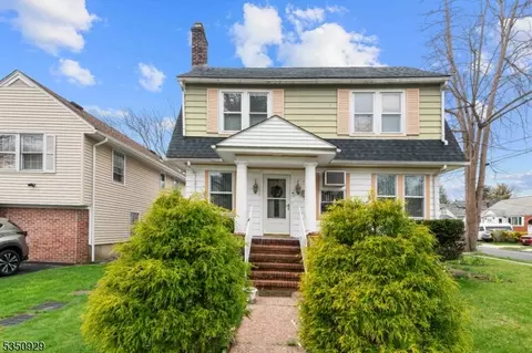 320 Hamilton St, Roselle, NJ 07203