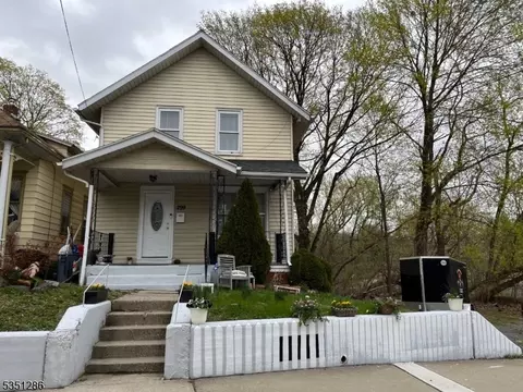 299 Morris St, Phillipsburg, NJ 08865