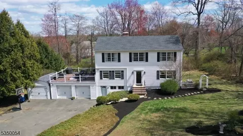 128 Sunset Ln, Basking Ridge, NJ 07920