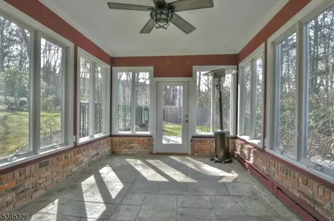 457 Laurel Ln, Kinnelon, NJ 07405 photo 7