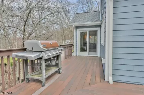 457 Laurel Ln, Kinnelon, NJ 07405 photo 36