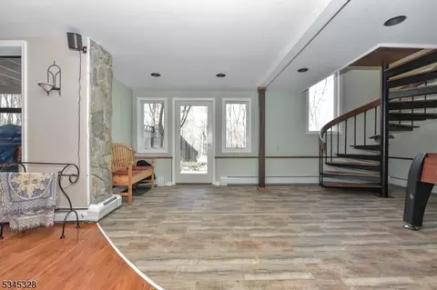 457 Laurel Ln, Kinnelon, NJ 07405 photo 34