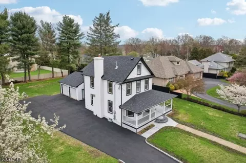 295 Ratzer Rd, Wayne, NJ 07470 photo 3
