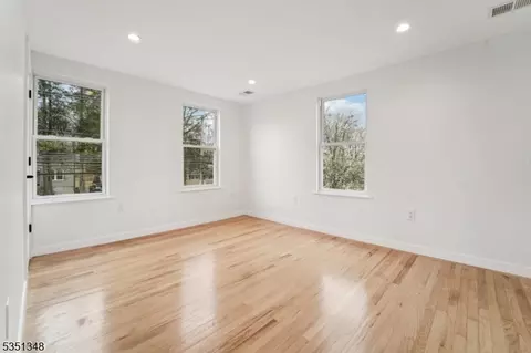 295 Ratzer Rd, Wayne, NJ 07470 photo 20
