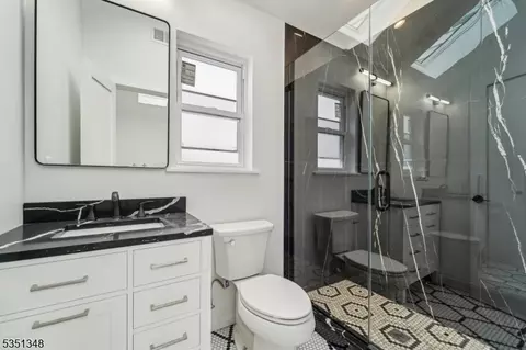 295 Ratzer Rd, Wayne, NJ 07470 photo 18