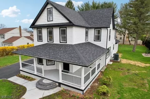 295 Ratzer Rd, Wayne, NJ 07470 photo 2